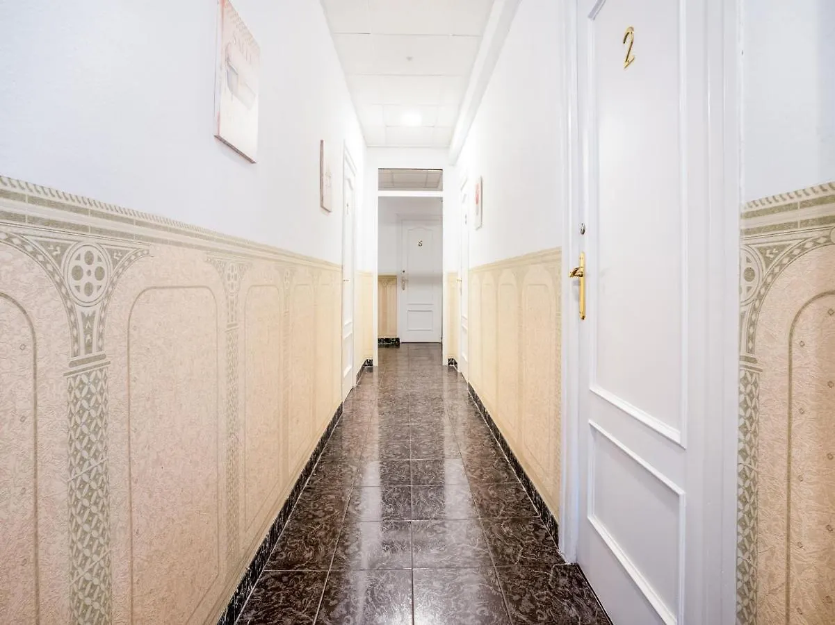Hostal Patio De La Luna 타라고나 게스트하우스